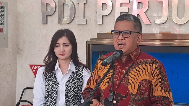  PDIP: Ganjar Blusukan Rakyat Berbondong-bondong, Prabowo Tak Ada yang Datang