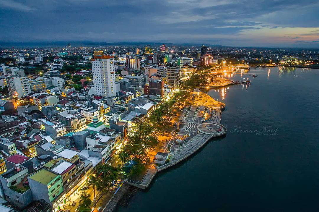Kota Makassar Gerbang Maritim Indonesia Timur